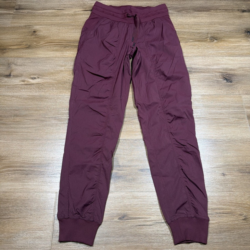 Lululemon Athletica Size 4 Dance Studio Jogger Burgundy 29" W5BPJS